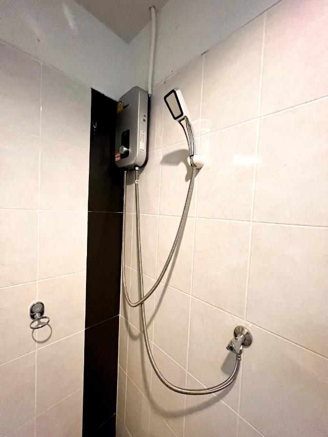 Hotel Baobab Patong Exterior foto