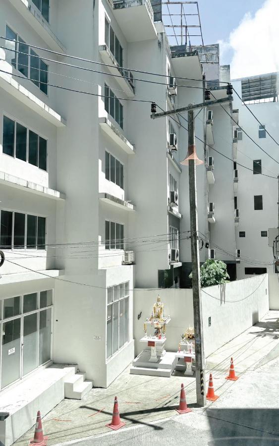 Hotel Baobab Patong Exterior foto